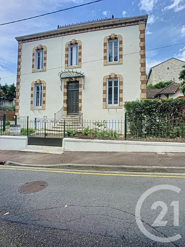 Appartement &agrave; louer - 2 pi&egrave;ces - 60,04 m2 - Villeneuve Sur Lot - 47 - AQUITAINE