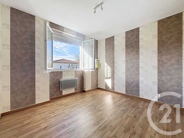 Appartement &agrave; louer - 2 pi&egrave;ces - 35,96 m2 - Villeneuve Sur Lot - 47 - AQUITAINE