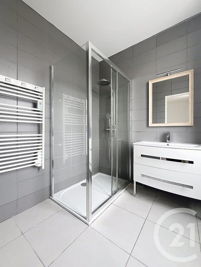 Maison &agrave; louer - 4 pi&egrave;ces - 116,87 m2 - Villeneuve Sur Lot - 47 - AQUITAINE