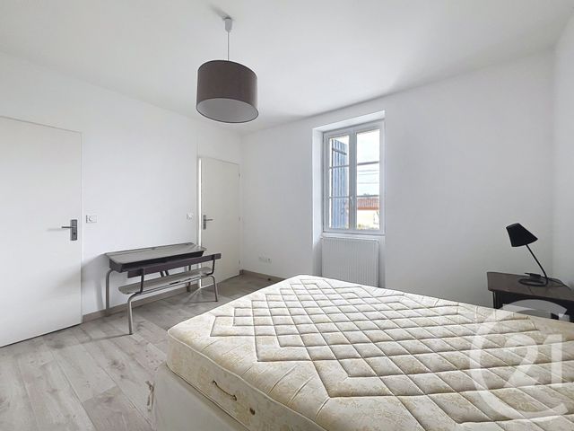 Maison &agrave; louer - 4 pi&egrave;ces - 116,87 m2 - Villeneuve Sur Lot - 47 - AQUITAINE