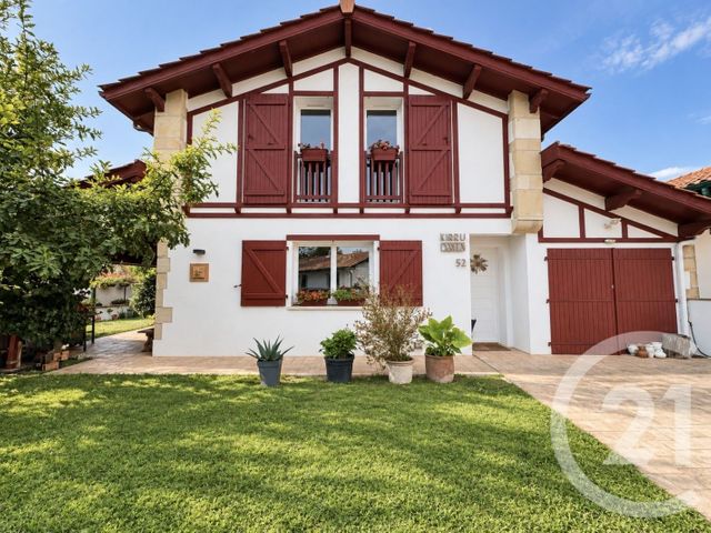 Maison 5 pièces 119 m² · à Urrugne · 119 m² · 630 000 €