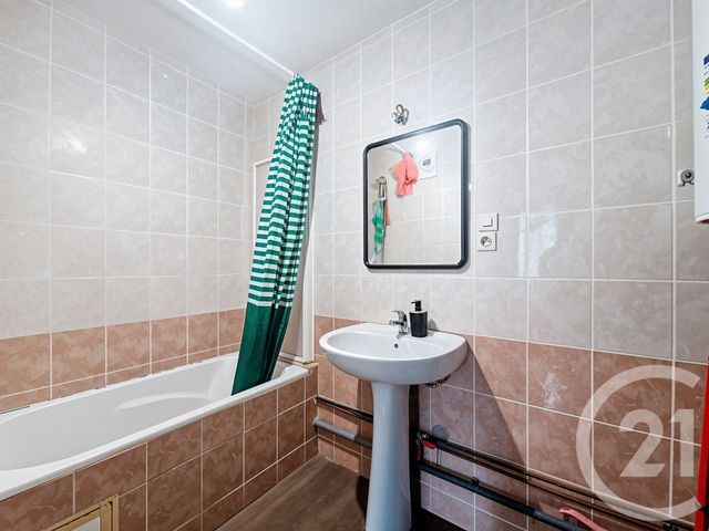 Appartement T4 &agrave; vendre - 4 pi&egrave;ces - 65 m2 - Venissieux - 69 - RHONE-ALPES