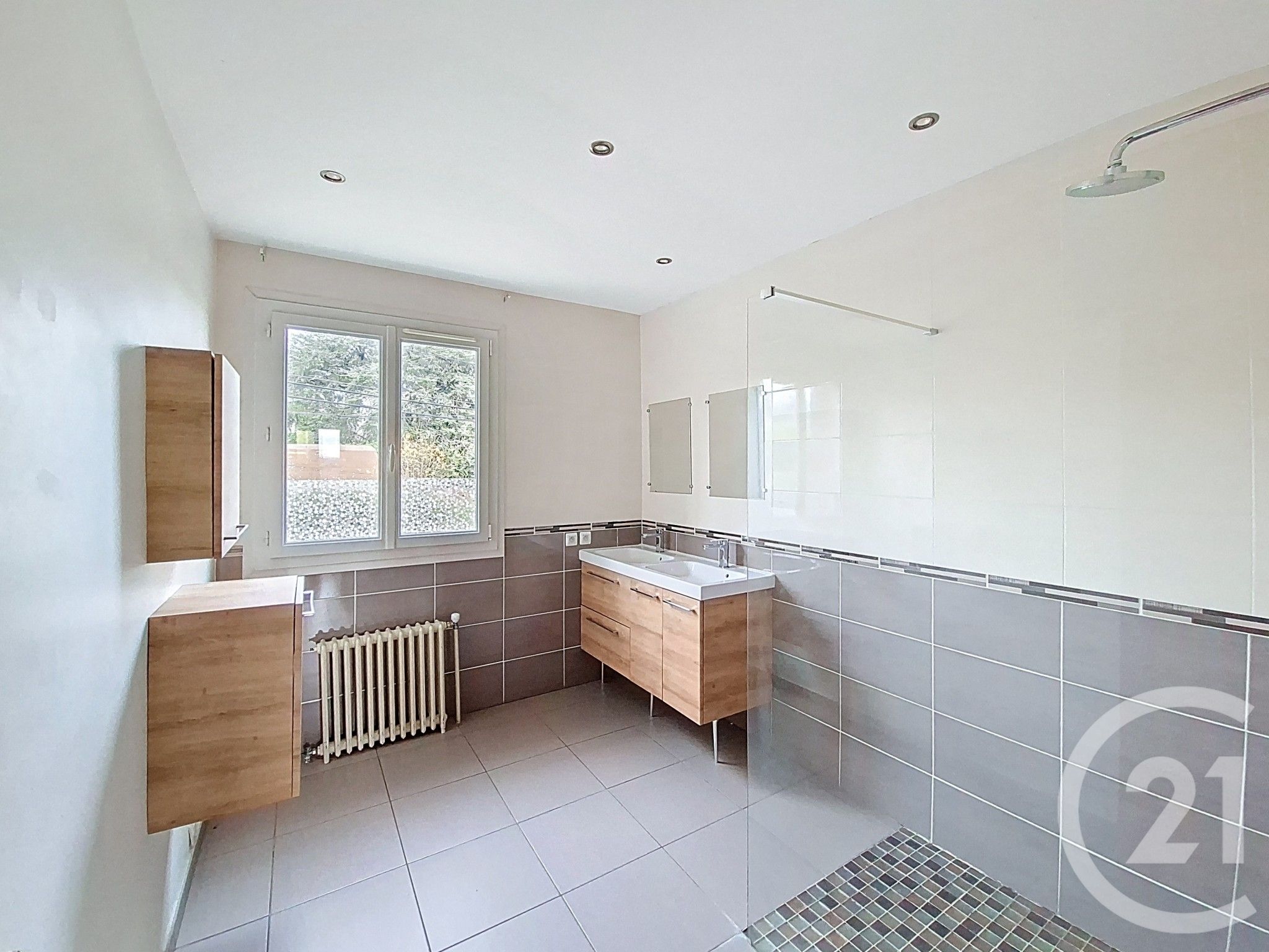 Maison à vendre - 5 pièces - 93 m2 - Feyzin - 69 - RHONE-ALPES — 7