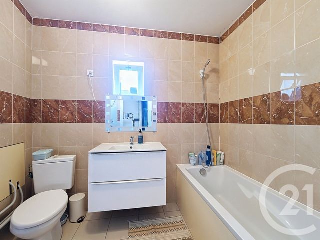 Maison à vendre - 8 pièces - 190 m2 - Feyzin - 69 - RHONE-ALPES