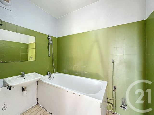 Appartement T4 &agrave; vendre - 4 pi&egrave;ces - 65 m2 - Venissieux - 69 - RHONE-ALPES