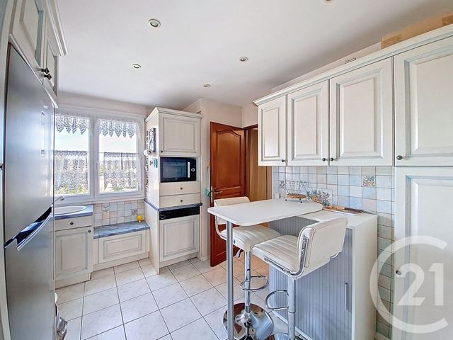 Appartement F5 à vendre - 5 pièces - 90,66 m2 - Feyzin - 69 - RHONE-ALPES