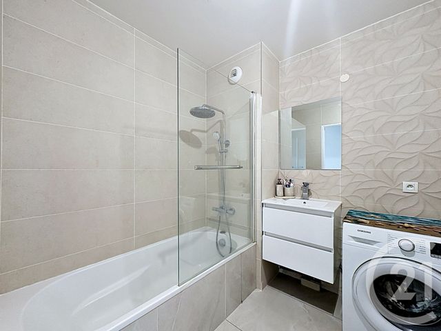 Appartement F4 &agrave; vendre - 4 pi&egrave;ces - 74 m2 - St Fons - 69 - RHONE-ALPES