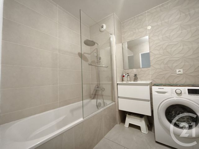 Appartement F4 à vendre - 4 pièces - 74 m2 - St Fons - 69 - RHONE-ALPES