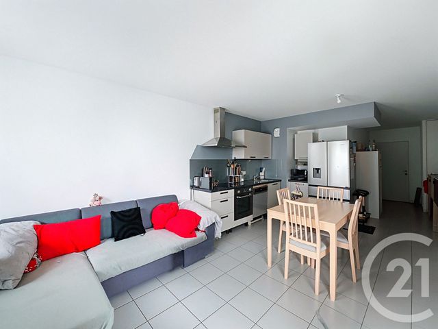 Appartement F3 &agrave; vendre - 3 pi&egrave;ces - 63,38 m2 - St Priest - 69 - RHONE-ALPES