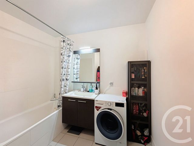 Appartement F3 &agrave; vendre - 3 pi&egrave;ces - 63,38 m2 - St Priest - 69 - RHONE-ALPES