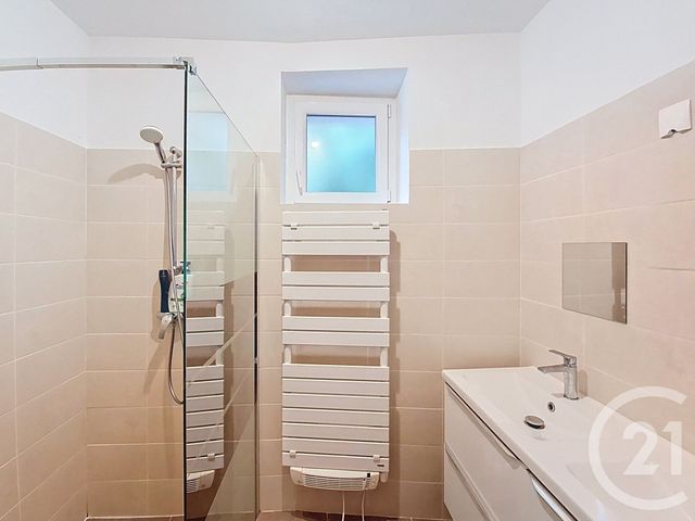 Maison &agrave; vendre - 4 pi&egrave;ces - 134 m2 - St Pierre De Chandieu - 69 - RHONE-ALPES