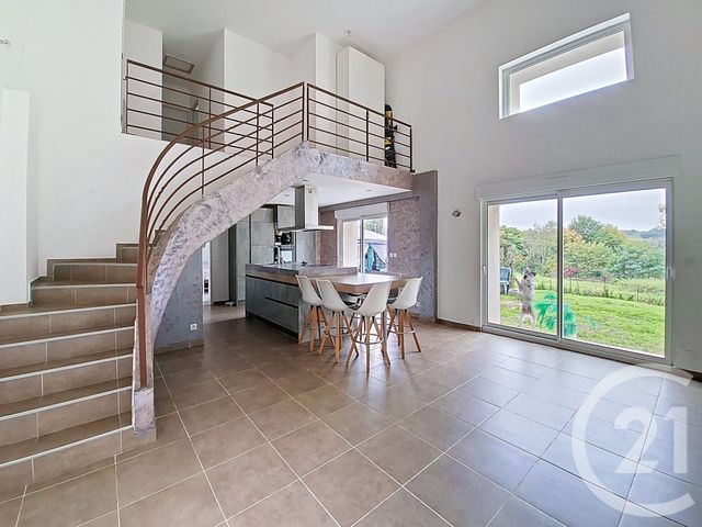 Maison &agrave; vendre - 4 pi&egrave;ces - 134 m2 - St Pierre De Chandieu - 69 - RHONE-ALPES