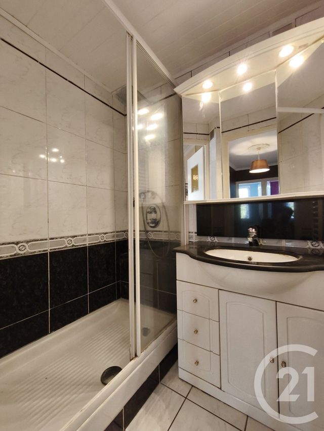 Appartement F4 &agrave; vendre - 4 pi&egrave;ces - 69 m2 - St Fons - 69 - RHONE-ALPES