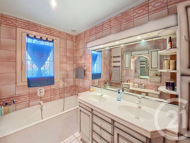 Maison &agrave; vendre - 6 pi&egrave;ces - 222 m2 - Feyzin - 69 - RHONE-ALPES