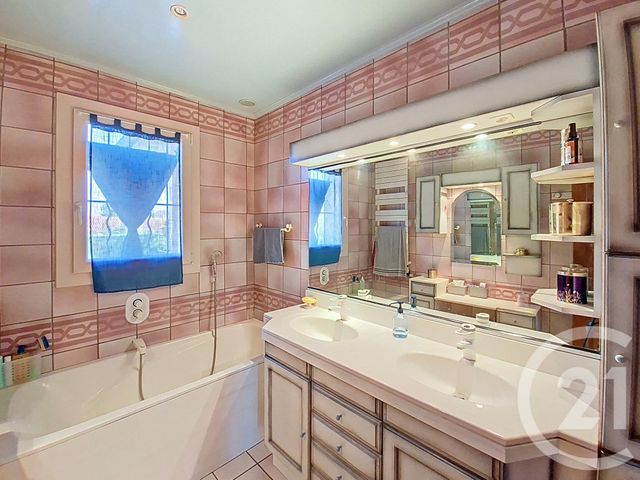 Maison &agrave; vendre - 6 pi&egrave;ces - 222 m2 - Feyzin - 69 - RHONE-ALPES