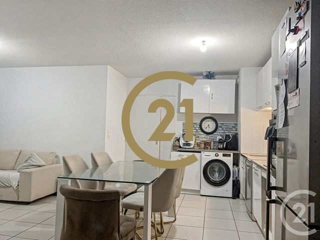 Appartement F3 &agrave; vendre - 3 pi&egrave;ces - 66,54 m2 - Decines Charpieu - 69 - RHONE-ALPES