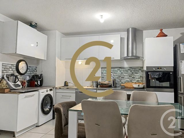 Appartement F3 &agrave; vendre - 3 pi&egrave;ces - 66,54 m2 - Decines Charpieu - 69 - RHONE-ALPES