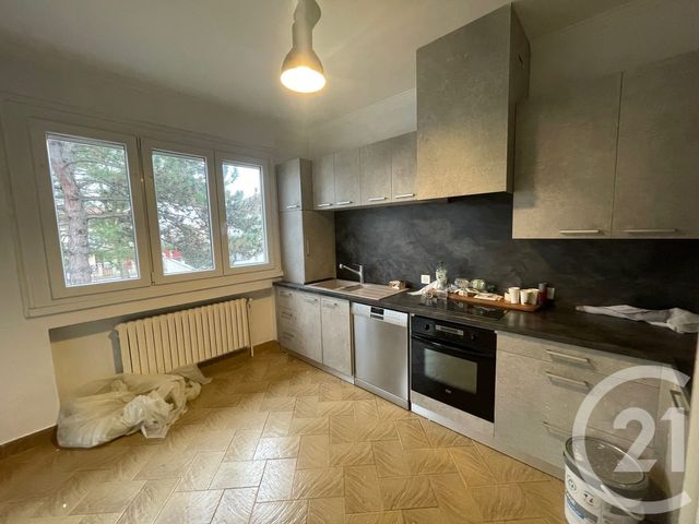 Appartement T3 &agrave; louer - 4 pi&egrave;ces - 110,36 m2 - Venissieux - 69 - RHONE-ALPES