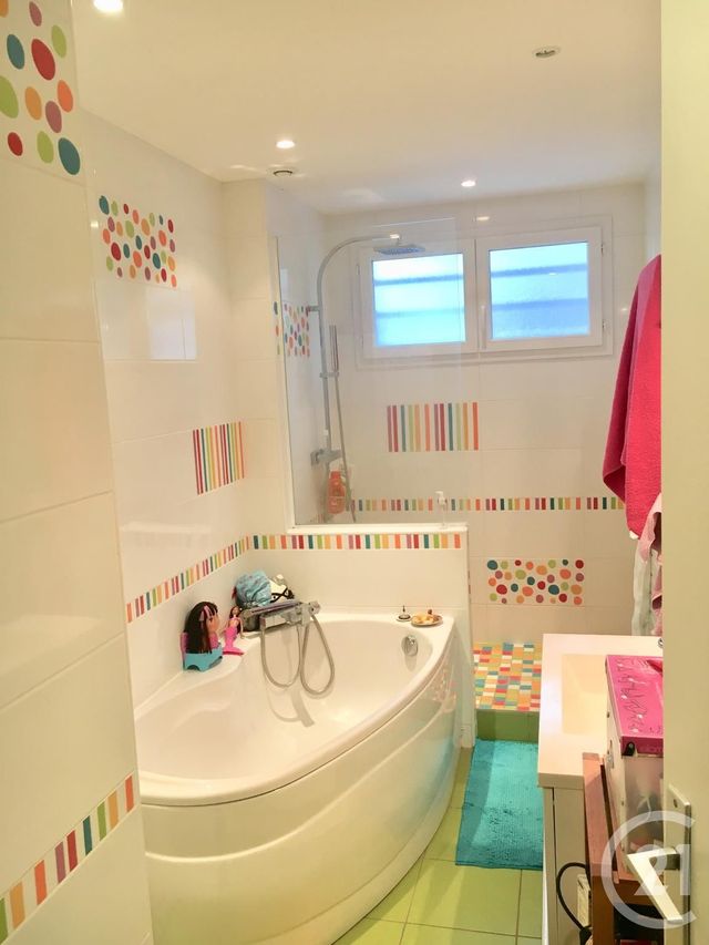 Maison à louer - 5 pièces - 146,98 m2 - Chaponnay - 69 - RHONE-ALPES