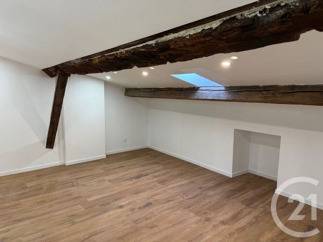 Maison &agrave; louer - 5 pi&egrave;ces - 81,25 m2 - St Symphorien D Ozon - 69 - RHONE-ALPES