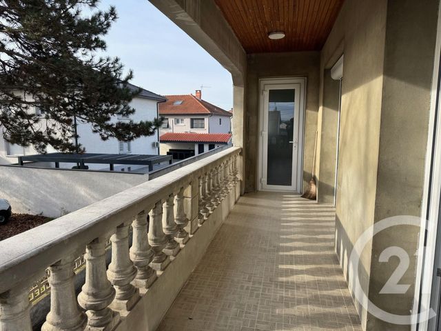 Appartement T3 &agrave; louer - 4 pi&egrave;ces - 110,36 m2 - Venissieux - 69 - RHONE-ALPES