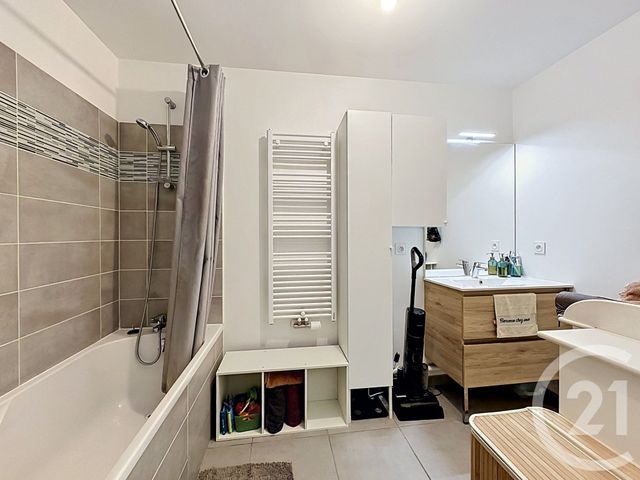 Appartement F3 &agrave; vendre - 3 pi&egrave;ces - 60 m2 - St Priest - 69 - RHONE-ALPES