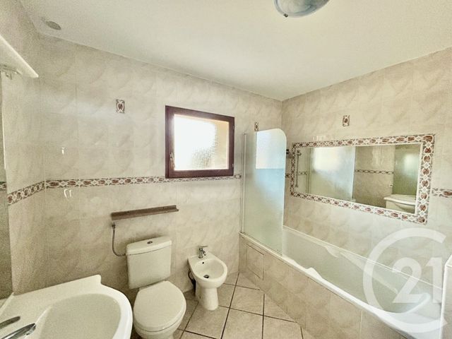 Appartement F5 &agrave; louer - 5 pi&egrave;ces - 122,81 m2 - Marennes - 69 - RHONE-ALPES