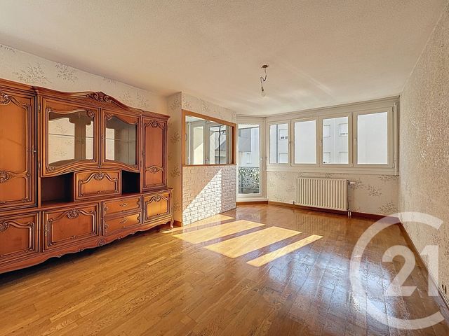 Appartement T3 &agrave; louer - 3 pi&egrave;ces - 67,43 m2 - Feyzin - 69 - RHONE-ALPES