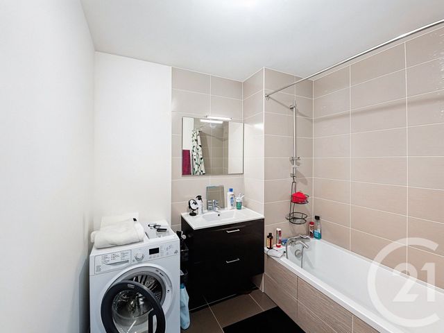 Appartement F4 &agrave; vendre - 4 pi&egrave;ces - 82,73 m2 - Venissieux - 69 - RHONE-ALPES