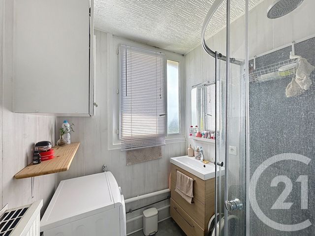 Appartement F4 &agrave; vendre - 4 pi&egrave;ces - 66,02 m2 - Corbas - 69 - RHONE-ALPES