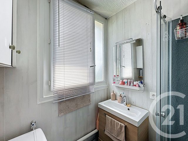 Appartement F4 &agrave; vendre - 4 pi&egrave;ces - 66,02 m2 - Corbas - 69 - RHONE-ALPES