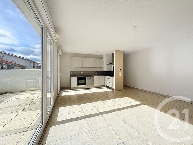 Appartement T3 &agrave; vendre - 3 pi&egrave;ces - 65,82 m2 - Feyzin - 69 - RHONE-ALPES
