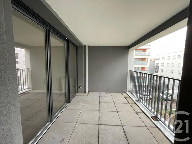 Appartement &agrave; louer - 3 pi&egrave;ces - 60,16 m2 - Venissieux - 69 - RHONE-ALPES