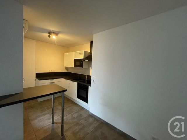 Appartement &agrave; louer - 3 pi&egrave;ces - 60,16 m2 - Venissieux - 69 - RHONE-ALPES