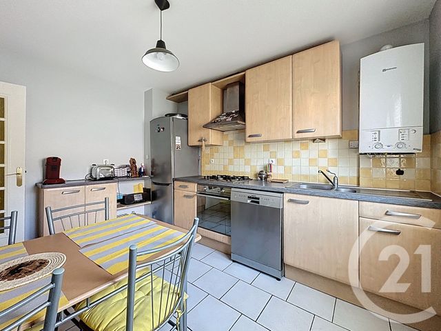 Maison &agrave; vendre - 4 pi&egrave;ces - 83 m2 - St Pierre De Chandieu - 69 - RHONE-ALPES