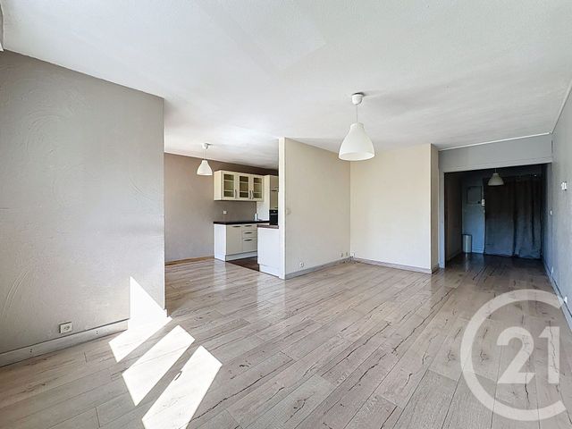 Appartement F5 &agrave; vendre - 5 pi&egrave;ces - 91 m2 - Decines Charpieu - 69 - RHONE-ALPES