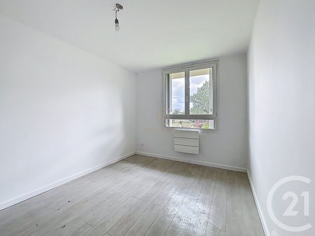 Appartement T4 &agrave; louer - 4 pi&egrave;ces - 64,35 m2 - Corbas - 69 - RHONE-ALPES