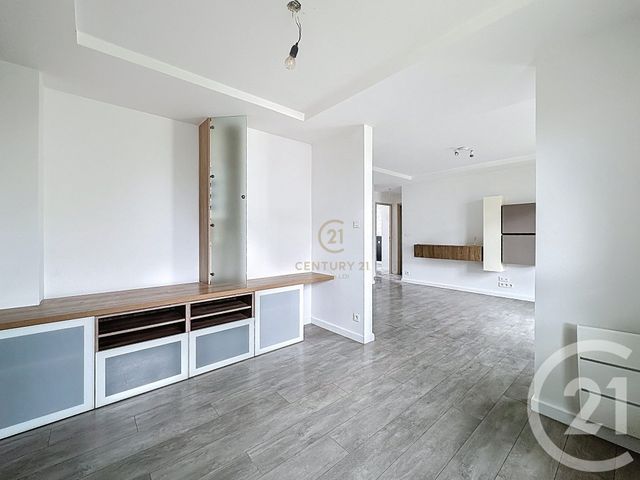 Appartement T4 &agrave; louer - 4 pi&egrave;ces - 64,35 m2 - Corbas - 69 - RHONE-ALPES