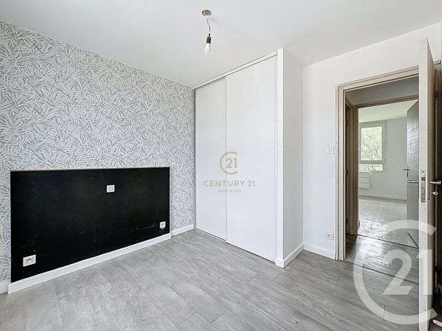 Appartement T4 &agrave; louer - 4 pi&egrave;ces - 64,35 m2 - Corbas - 69 - RHONE-ALPES
