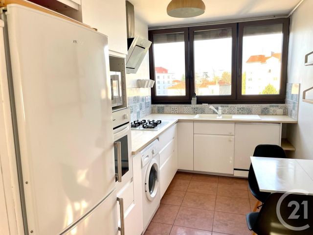 Appartement T5 &agrave; louer - 5 pi&egrave;ces - 94,02 m2 - Venissieux - 69 - RHONE-ALPES