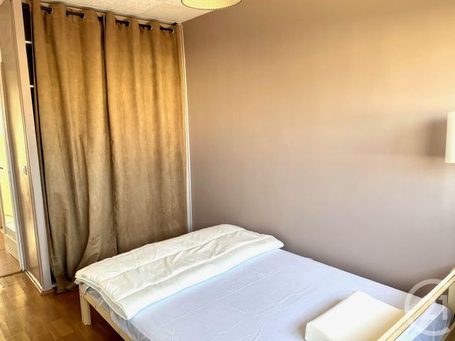 Appartement T5 &agrave; louer - 5 pi&egrave;ces - 94,02 m2 - Venissieux - 69 - RHONE-ALPES