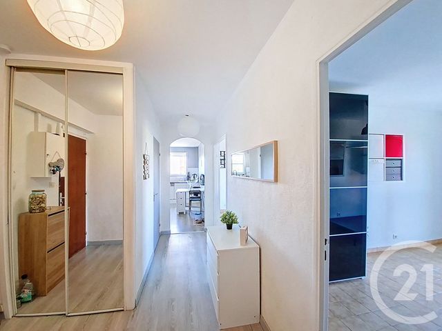 Appartement F4 &agrave; vendre - 4 pi&egrave;ces - 80 m2 - St Fons - 69 - RHONE-ALPES