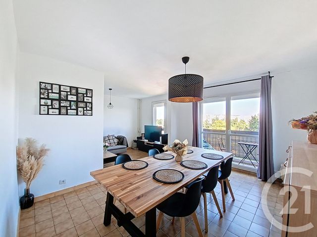 Appartement F4 &agrave; vendre - 4 pi&egrave;ces - 80 m2 - St Fons - 69 - RHONE-ALPES