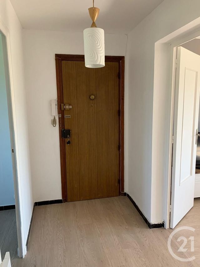 Appartement T3 &agrave; louer - 3 pi&egrave;ces - 62,19 m2 - Feyzin - 69 - RHONE-ALPES
