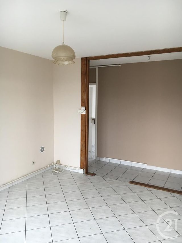 Appartement T3 &agrave; louer - 3 pi&egrave;ces - 55,16 m2 - Corbas - 69 - RHONE-ALPES