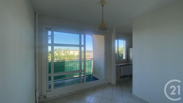 Appartement F4 &agrave; vendre - 4 pi&egrave;ces - 77,81 m2 - Corbas - 69 - RHONE-ALPES