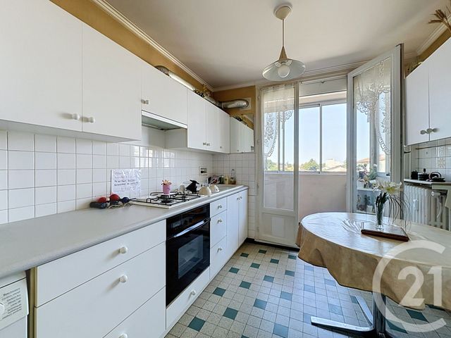 Appartement F3 &agrave; vendre - 3 pi&egrave;ces - 66 m2 - Venissieux - 69 - RHONE-ALPES