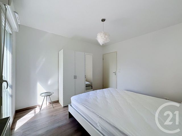 Appartement T3 &agrave; louer - 3 pi&egrave;ces - 65,99 m2 - St Priest - 69 - RHONE-ALPES