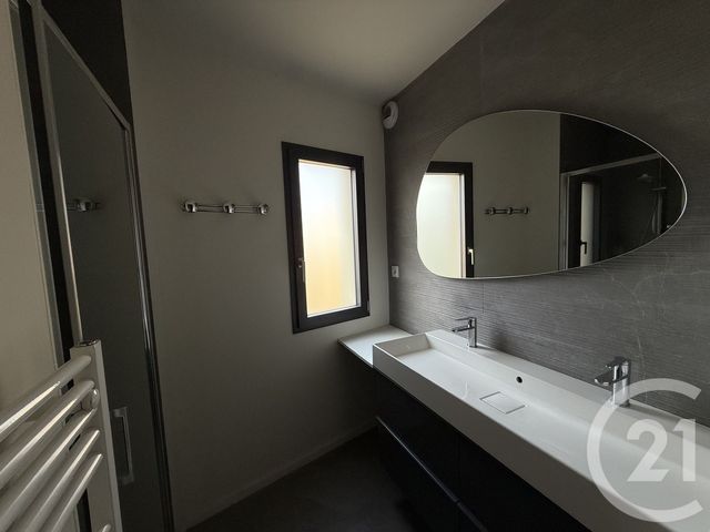 Appartement Duplex &agrave; louer - 4 pi&egrave;ces - 74,48 m2 - Heyrieux - 38 - RHONE-ALPES