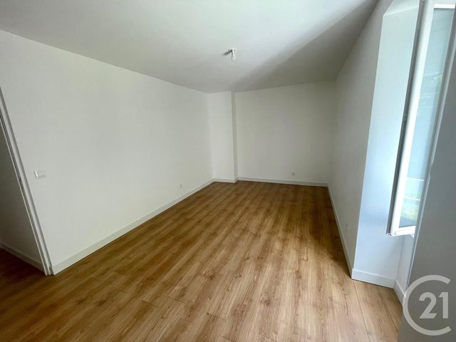 Maison &agrave; louer - 4 pi&egrave;ces - 112 m2 - St Symphorien D Ozon - 69 - RHONE-ALPES
